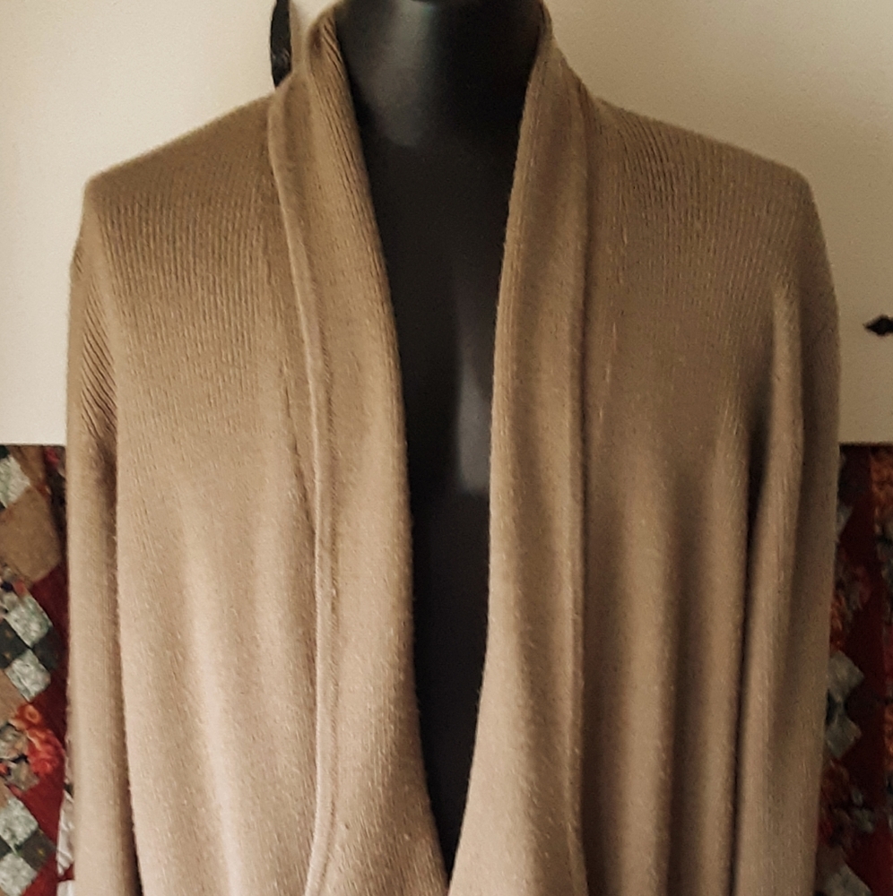 Ladies Sweater size 22